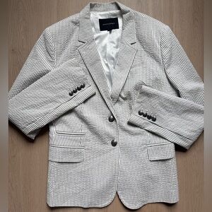 Banana Republic seersucker blazer